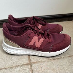 New Balance Fresh Foam X70 Sneaker women’s‎ size 5.5 burgundy shoes suede